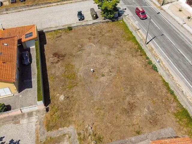 Terreno à venda em Gouveia