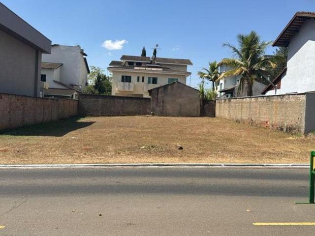 Terreno à venda em Goiânia GO, Jardins Madri: 450m² de oportunidade única!