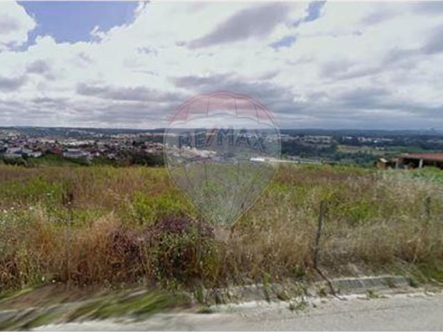 Terreno à venda em Golpilheira, Batalha RE/MAX Portugal