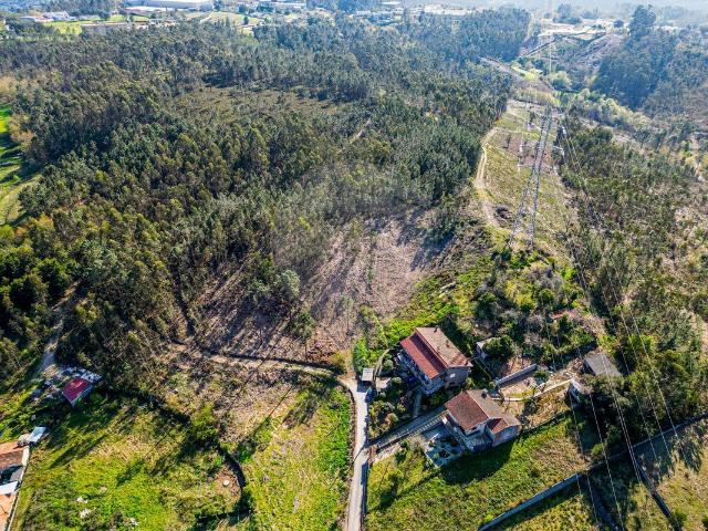 Terreno à venda em Gondomar