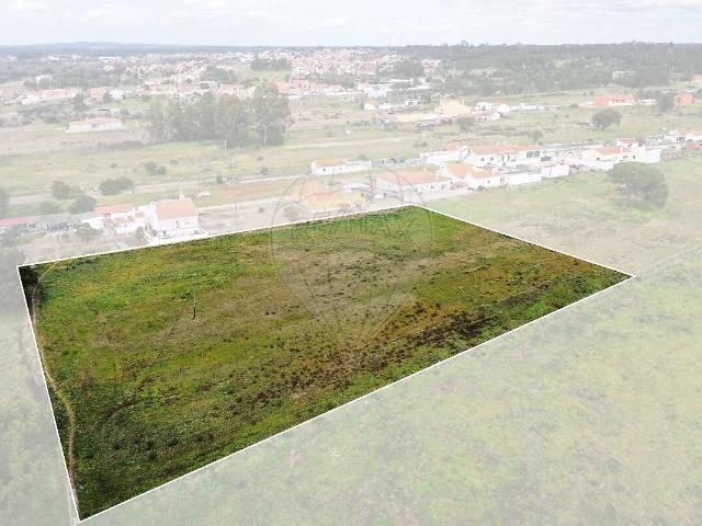 Terreno à venda em Glória do Ribatejo e Granho, Salvaterra de Magos RE/MAX Portugal