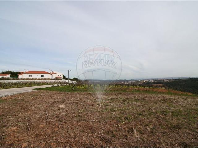 Terreno à venda em Gracieira