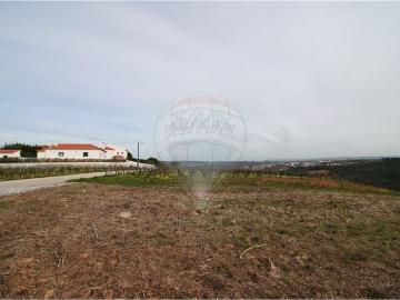 Terreno à venda em Gracieira