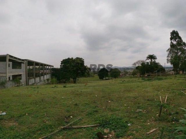 Terreno à venda em Guarulhos