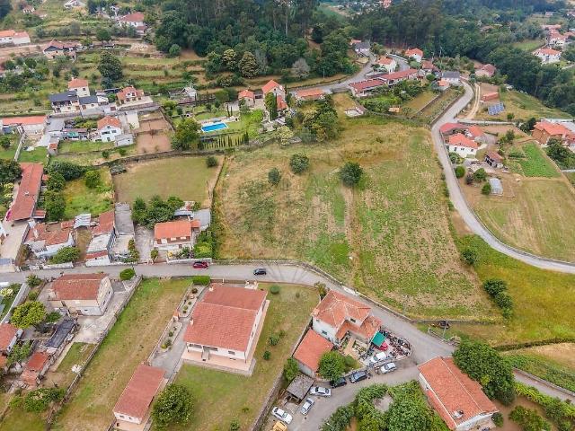 Terreno à venda em Durrães e Tregosa, Barcelos RE/MAX Portugal