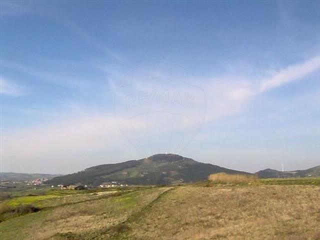 Terreno à venda em Enxara do Bispo, Gradil e Vila Franca do Rosário, Mafra RE/MAX Portugal