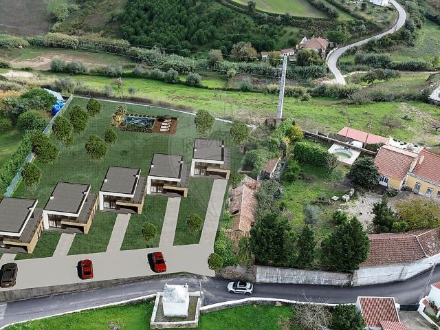 Terreno à venda em Enxara do Bispo, Gradil e Vila Franca do Rosário, Mafra RE/MAX Portugal