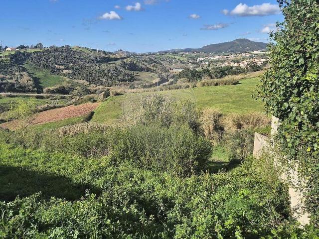 Terreno à venda em Enxara do Bispo, Gradil e Vila Franca do Rosário, Mafra RE/MAX Portugal