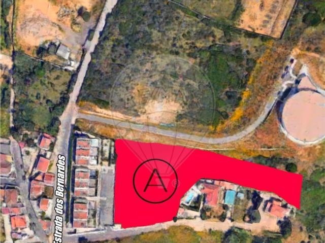 Terreno à venda em Estrada de Manique