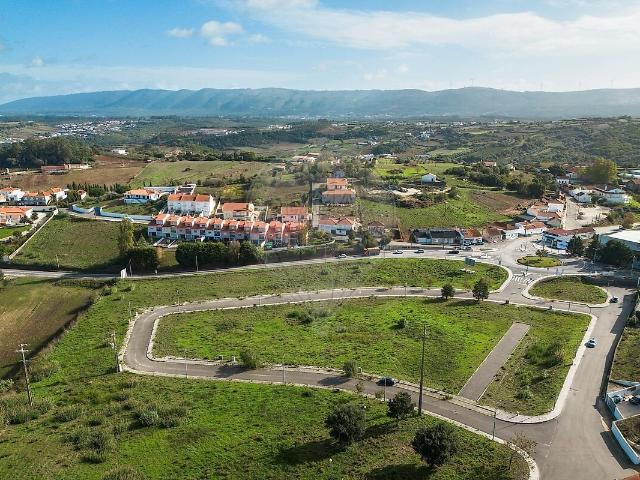 Terreno à venda em Évora de Alcobaça, Alcobaça RE/MAX Portugal