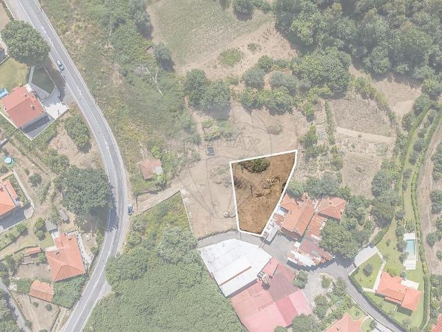 Terreno à venda em Fornelos e Queijada, Ponte de Lima RE/MAX Portugal