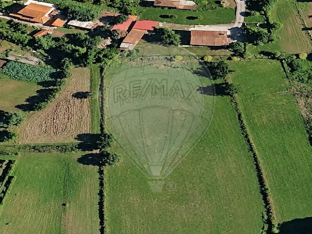 Terreno à venda em Fornelos e Queijada, Ponte de Lima RE/MAX Portugal
