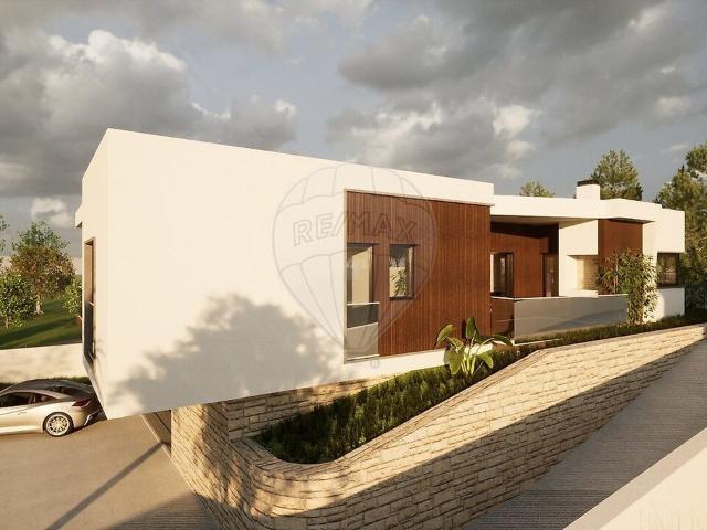 Terreno à venda em Fátima, Ourém RE/MAX Portugal