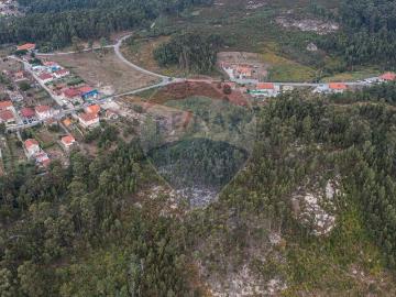 Terreno à venda em Fafe