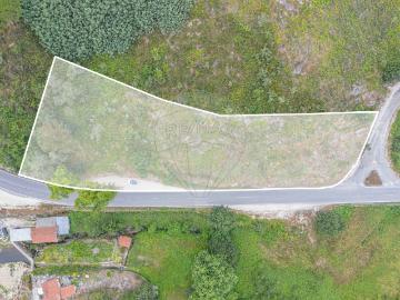 Terreno à venda em Fafe