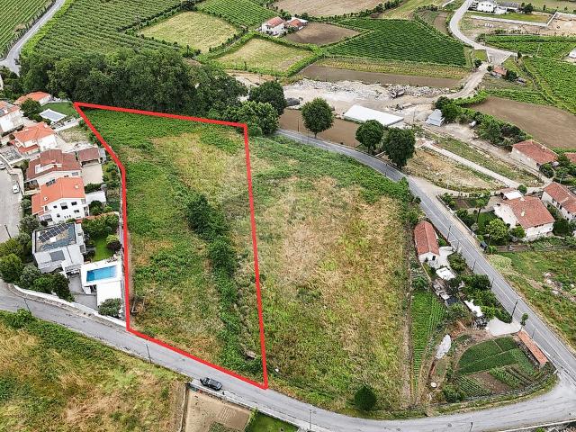 Terreno à venda em Felgueiras