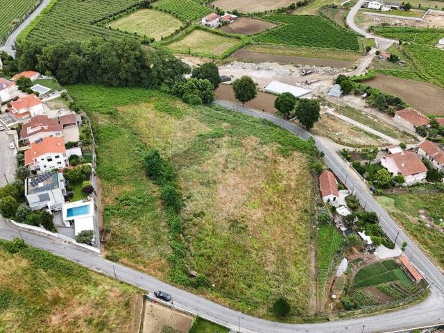 Terreno à venda em Felgueiras