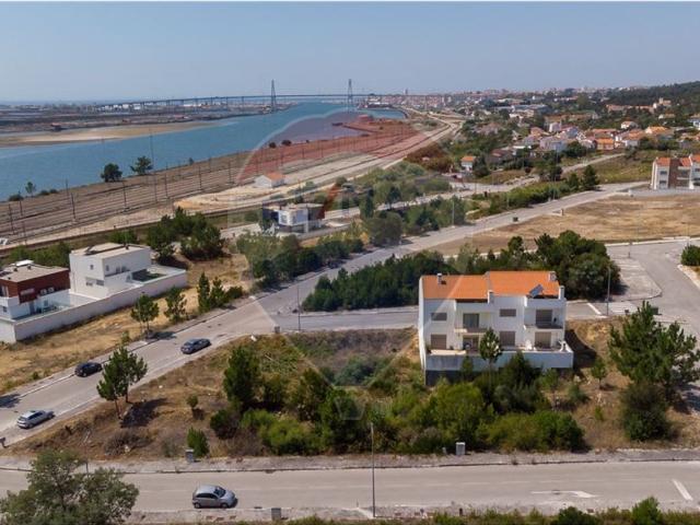 Terreno à venda em Figueira da Foz