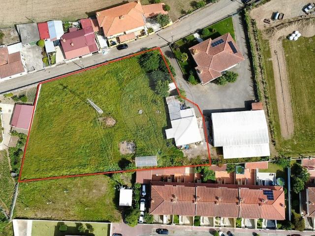 Terreno à venda em Fradelos, Vila Nova de Famalicão RE/MAX Portugal