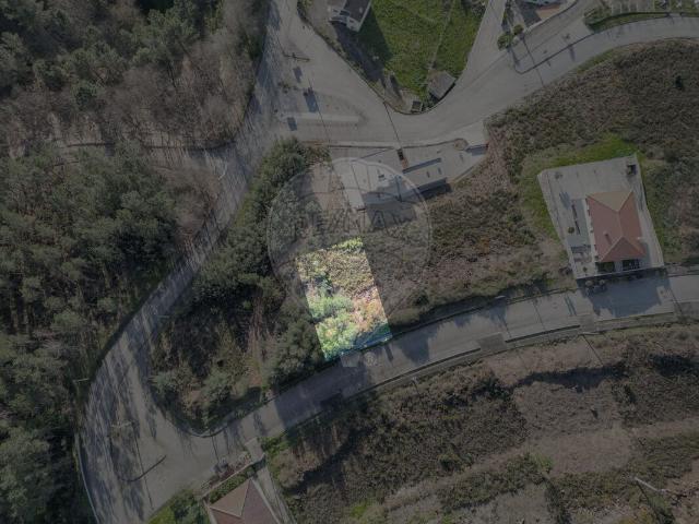 Terreno à venda em Fridăo