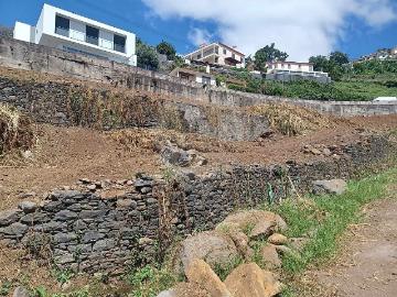 Terreno à venda em Funchal