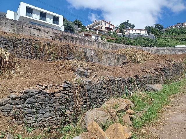 Terreno à venda em Funchal