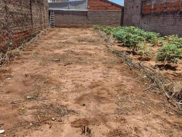 Terreno à venda em Hortolândia SP, Parque Terras de Santa Maria. 250m² de área! Aproveite essa oport