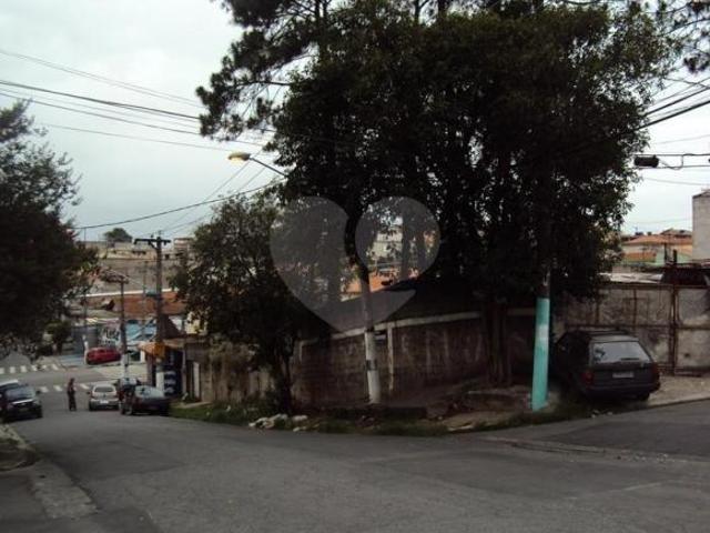 Terreno à venda em Jardim mitsutani SP