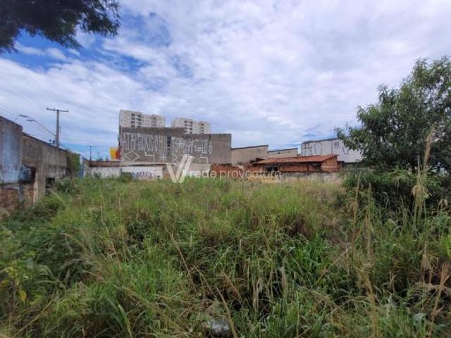 terreno à venda em Jardim Chapadão