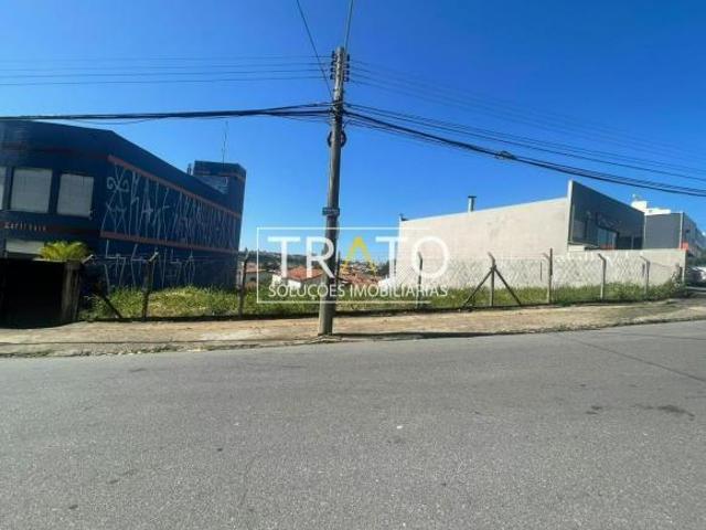 terreno à venda em Jardim Chapadão