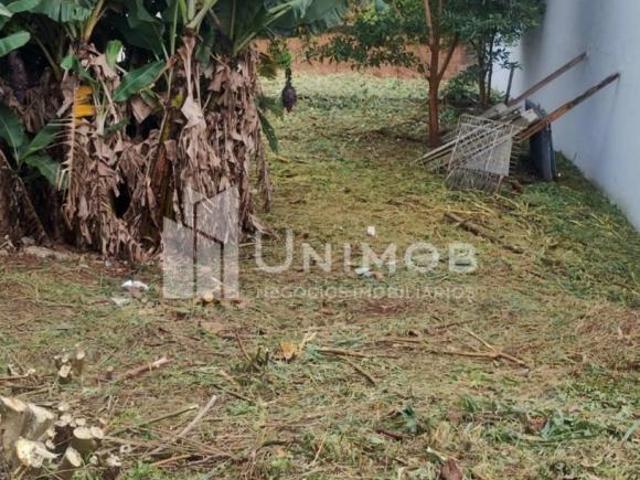 terreno à venda em Jardim Chapadão