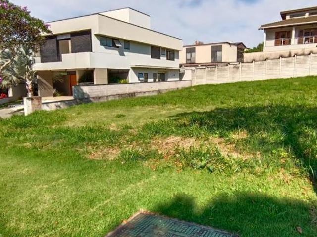 terreno à venda em Jardim Paiquerê
