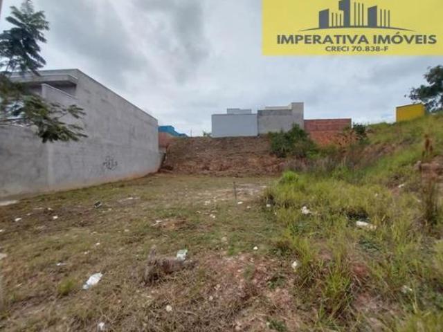 Terreno à venda em Jardim Vale Verde