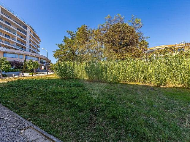 Terreno à venda em Oeiras e São Julião da Barra, Paço de Arcos e Caxias, Oeiras RE/MAX Portugal