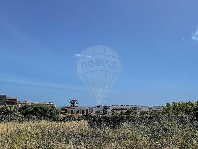 Terreno à venda em Oeiras e São Julião da Barra, Paço de Arcos e Caxias, Oeiras RE/MAX Portugal