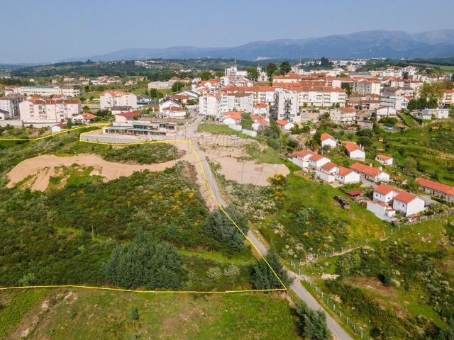 Terreno à venda em Oliveira do Hospital