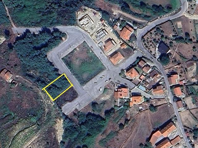Terreno à venda em Oliveira do Hospital e São Paio de Gramaços, Oliveira do Hospital RE/MAX Portugal