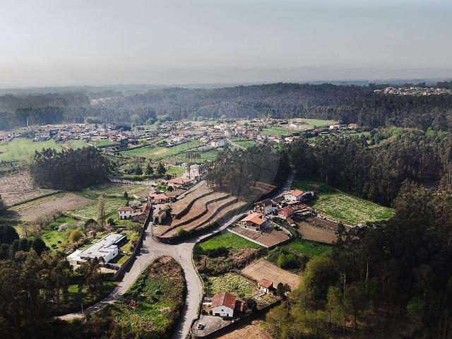 Terreno à venda em Oliveira de Azeméis, Santiago de Riba Ul, Ul, Macinhata da Seixa e Madail, Oliveira de Azeméis RE/MAX Portugal