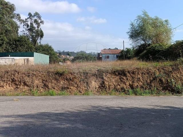 Terreno à venda em Ovar