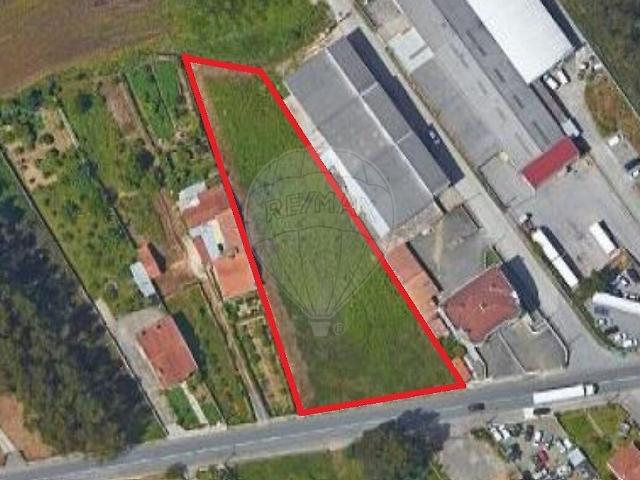 Terreno à venda em Ovar