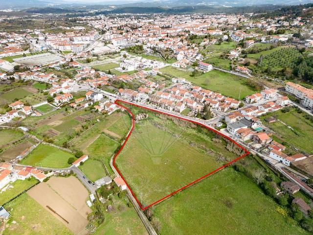 Terreno à venda em Lousã