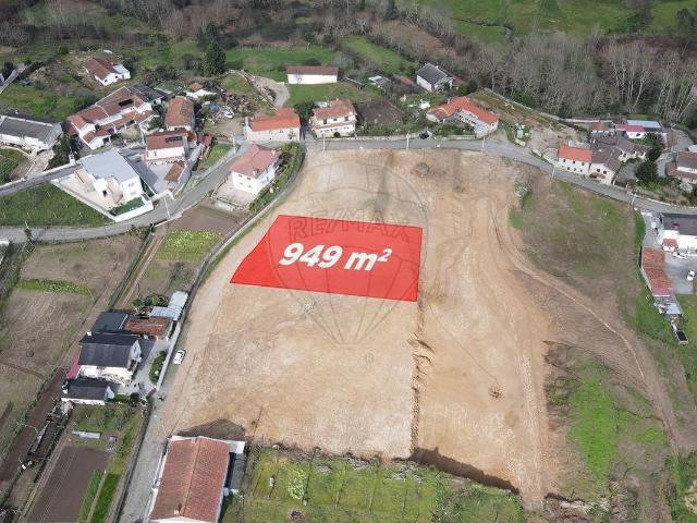 Terreno à venda em Lousada