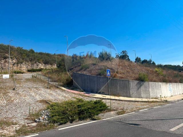 Terreno à venda em Lousada