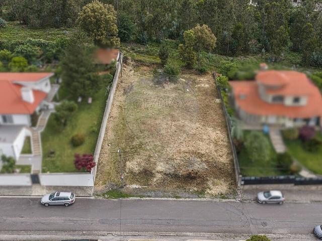Terreno à venda em Lousado, Vila Nova de Famalicão RE/MAX Portugal