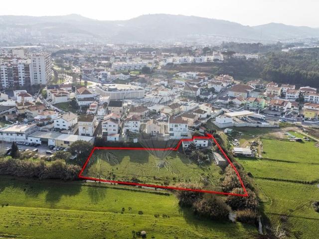 Terreno à venda em Loures, Loures RE/MAX Portugal