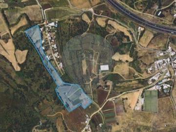 Terreno à venda em Loures