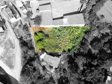 Terreno à venda em Loures
