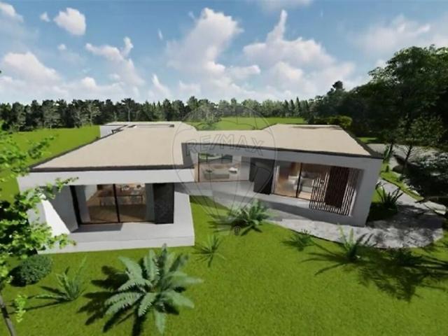 Terreno à venda em Lobão, Gião, Louredo e Guisande, Santa Maria da Feira RE/MAX Portugal