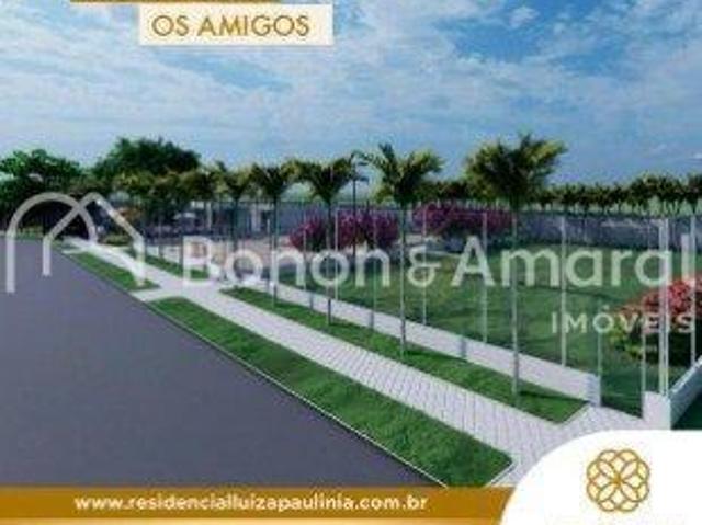 Terreno à venda em localização privilegiada no condomínio