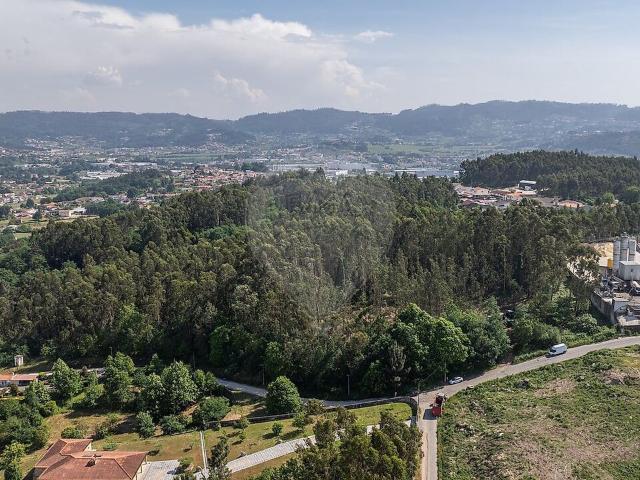 Terreno à venda em Lordelo, Guimarães RE/MAX Portugal